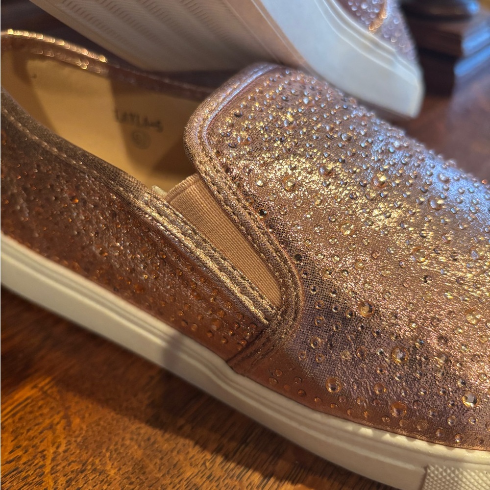 SPARKLING ROSE GOLD CASUALS - Picture 4 of 15